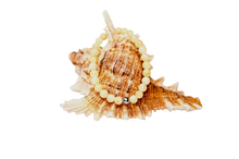 Load image into Gallery viewer, Mineral Stretch — Citrine
