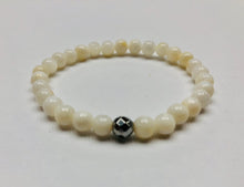 Load image into Gallery viewer, Mineral Stretch — Seashell
